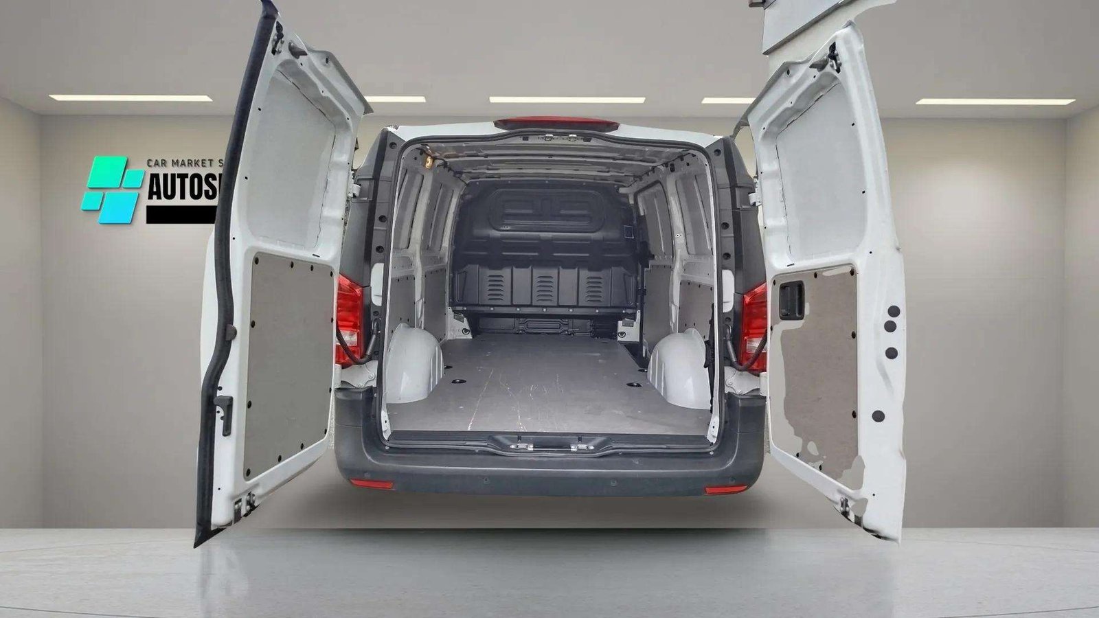 2_10_Interior_1784363930714